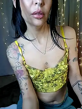 Snapshot of Masha_Real_84 chatting on October 13, 2025, 8:31 pm Masha Real 84 online show from October 13, 2025, 8:31 pm