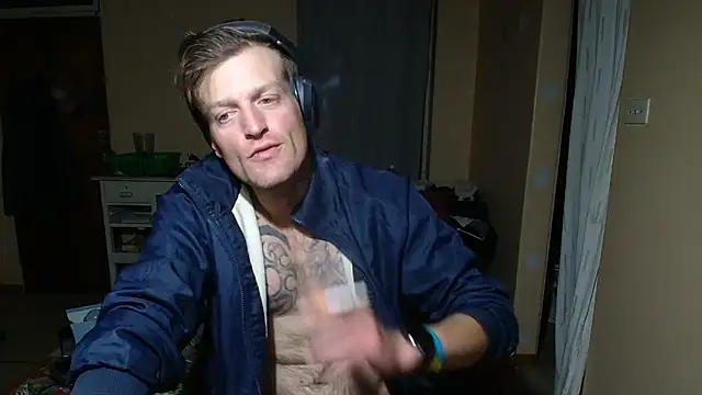 Snapshot of the-billy-blue chatting on July 17, 2026, 2:07 am the-billy-blue online show from July 17, 2026, 2:07 am