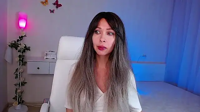 wendifoste online show from October 14, 2025, 5:47 pm