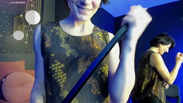 LorenDaze online show from February 22, 2025, 5:13 pm