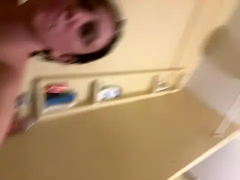 Snapshot of XXlolaXX chatting on November 4, 2025, 11:37 pm XXlolaXX online show from November 4, 2025, 11:37 pm