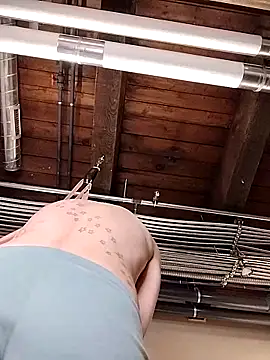 eatmeplease44 online show from March 27, 2026, 7:13 pm