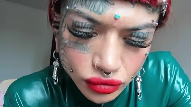 Snapshot of tamarapervert chatting on October 12, 2025, 2:05 pm tamarapervert online show from October 12, 2025, 2:05 pm