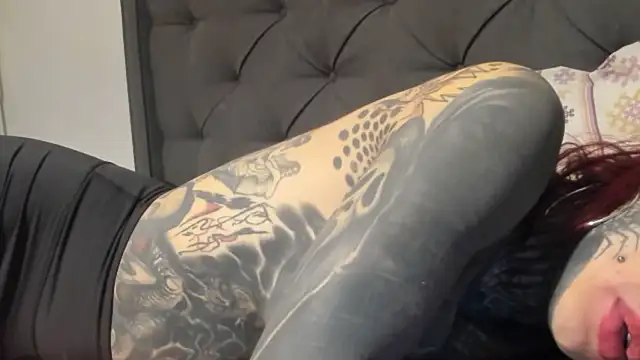 tamarapervert online show from January 14, 2026, 8:36 pm