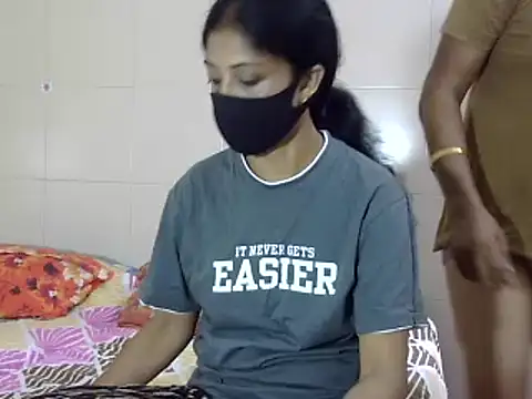 Indian Horny Wife online show from October 4, 2025, 6:00 am