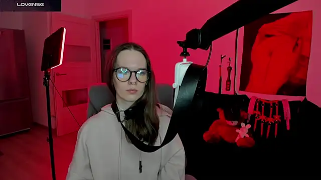 DivineBite online show from April 1, 2026, 4:26 pm