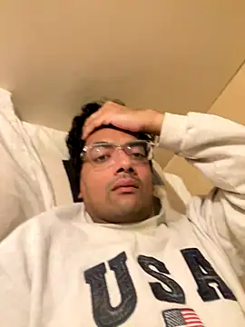 Snapshot of BritKink chatting on November 16, 2025, 12:16 am BritKink online show from November 16, 2025, 12:16 am