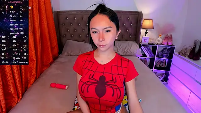 Snapshot of Lady_Riley chatting on August 1, 2026, 10:30 pm Lady Riley online show from August 1, 2026, 10:30 pm