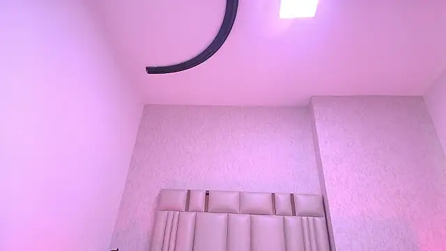  carolina fox online show from February 3, 2026, 3:15 am