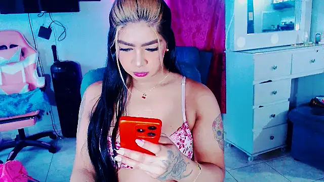 violet bigcock774 online show from October 20, 2025, 5:13 pm