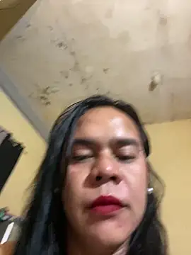 sweetyula online show from May 15, 2026, 12:39 am