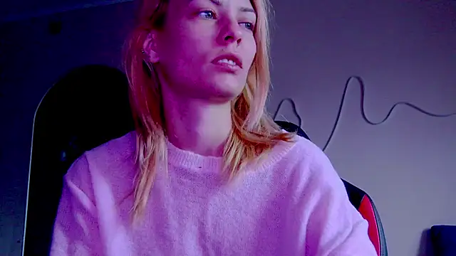 karo123421 online show from October 3, 2025, 5:37 am