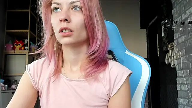 karo123421 online show from October 26, 2025, 8:31 am