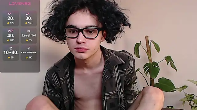 Snapshot of Herman_Elfi chatting on February 26, 2025, 4:47 am Herman Elfi online show from February 26, 2025, 4:47 am