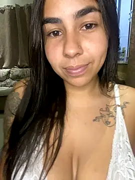 Snapshot of iarinhalatina chatting on October 9, 2025, 8:51 pm iarinhalatina online show from October 9, 2025, 8:51 pm