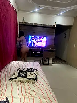 Snapshot of iarinhalatina chatting on November 5, 2025, 10:54 pm iarinhalatina online show from November 5, 2025, 10:54 pm