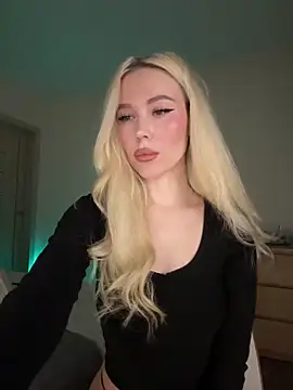 xDinnax online show from February 8, 2026, 3:15 pm