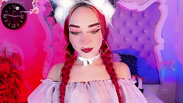 LeyXandrabraz online show from June 1, 2026, 7:59 pm