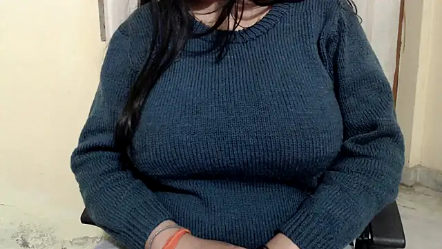 Snapshot of HOT_CHILLY chatting on January 18, 2025, 5:04 pm HOT CHILLY online show from January 18, 2025, 5:04 pm