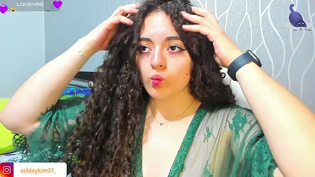 AshleyKim  online show from October 24, 2025, 12:19 am