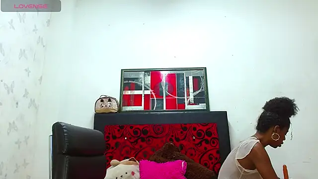 Snapshot of LexiStone_ chatting on February 12, 2025, 9:01 pm LexiStone  online show from February 12, 2025, 9:01 pm