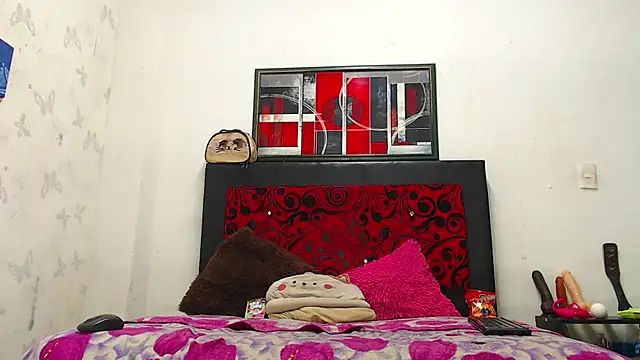 Snapshot of LexiStone_ chatting on October 24, 2025, 10:50 pm LexiStone  online show from October 24, 2025, 10:50 pm