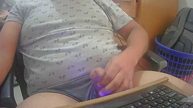 pmartemo online show from February 8, 2026, 8:56 pm