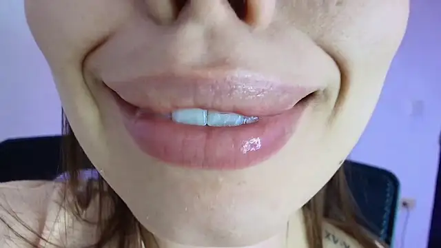 lisbet21x online show from December 15, 2025, 9:30 pm