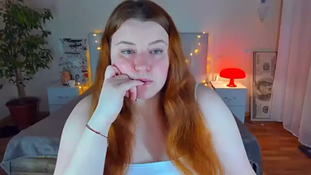 PolinaSalvatore online show from March 25, 2026, 4:24 pm