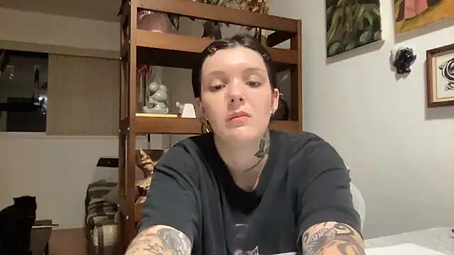 Snapshot of SweetMaisie chatting on September 28, 2025, 3:34 am SweetMaisie online show from September 28, 2025, 3:34 am