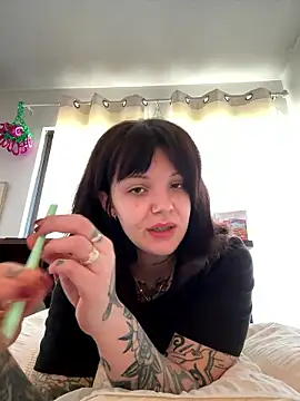 SweetMaisie online show from January 15, 2026, 6:44 pm