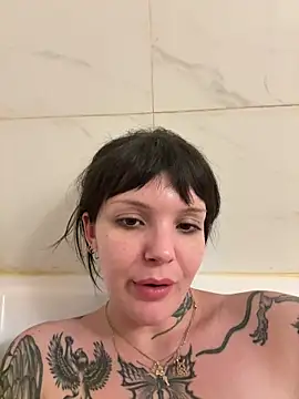 SweetMaisie online show from February 20, 2026, 3:25 am