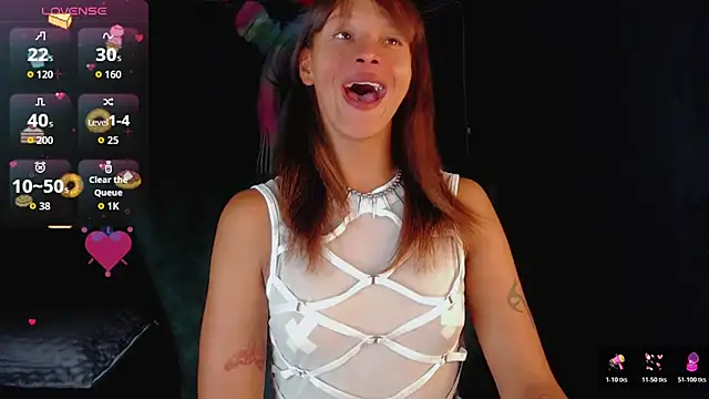 Summer XO online show from January 13, 2026, 10:37 pm