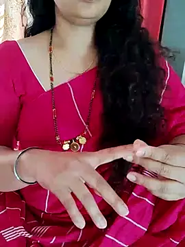 Snapshot of Indian_desi_wife chatting on December 30, 2024, 5:26 am Indian desi wife online show from December 30, 2024, 5:26 am