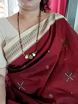 Snapshot of Indian_desi_wife chatting on January 8, 2025, 5:48 am Indian desi wife online show from January 8, 2025, 5:48 am