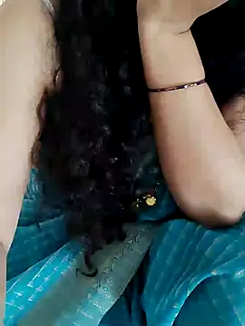 Snapshot of Indian_desi_wife chatting on January 15, 2025, 5:40 am Indian desi wife online show from January 15, 2025, 5:40 am