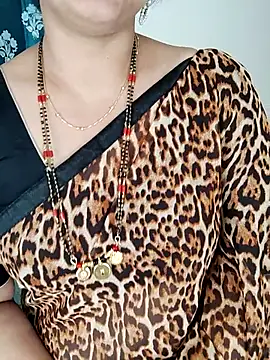 Snapshot of Indian_desi_wife chatting on October 4, 2025, 4:49 pm Indian desi wife online show from October 4, 2025, 4:49 pm