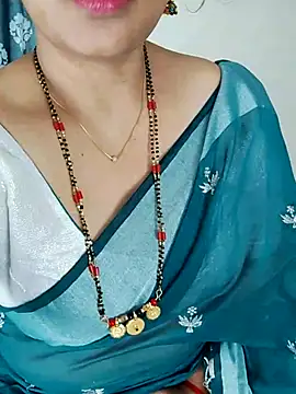 Snapshot of Indian_desi_wife chatting on November 13, 2025, 1:59 am Indian desi wife online show from November 13, 2025, 1:59 am