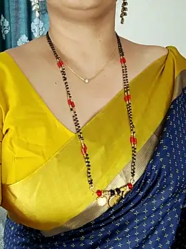 Snapshot of Indian_desi_wife chatting on November 17, 2025, 2:50 am Indian desi wife online show from November 17, 2025, 2:50 am