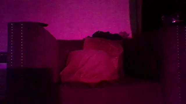 Daddy hook online show from November 22, 2025, 1:43 pm