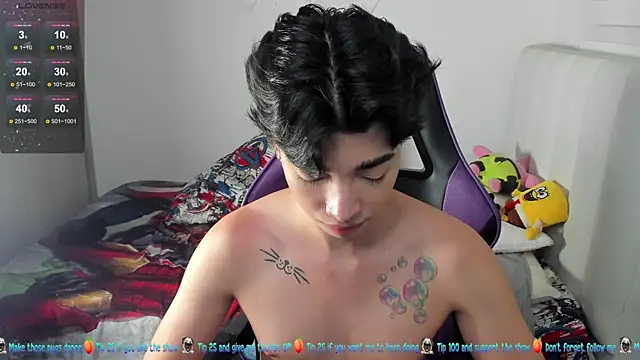 santy7v7 online show from February 20, 2025, 4:14 pm