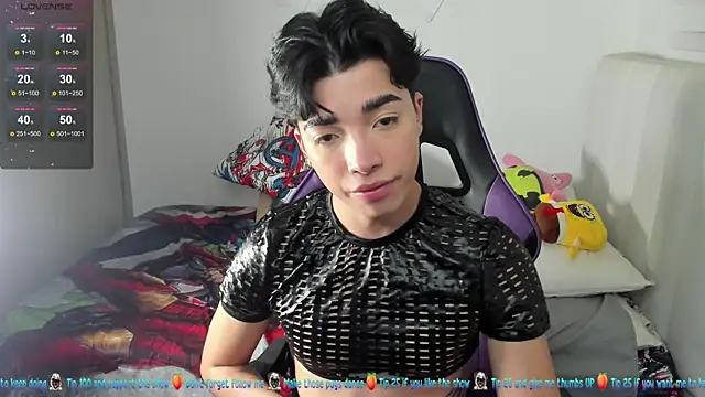 santy7v7 online show from February 23, 2025, 1:21 pm