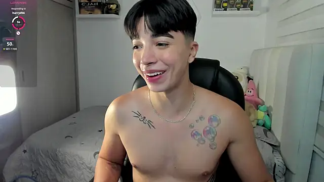 santy7v7 online show from December 3, 2025, 1:31 pm