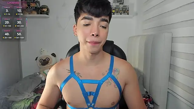 santy7v7 online show from April 18, 2026, 1:37 pm