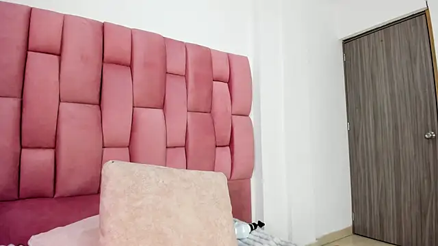 Lia sarahi online show from January 5, 2026, 5:27 pm