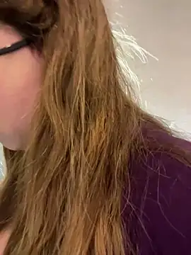 DienkaGreen online show from December 3, 2025, 12:25 pm