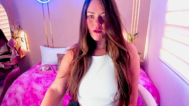 lena paulxo online show from June 11, 2026, 6:39 pm