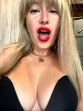 Kittenforyou online show from October 14, 2025, 11:55 am