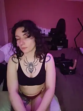Moxxxie online show from May 19, 2026, 7:47 am