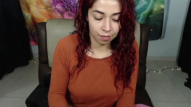 Snapshot of Alexxx_andr4 chatting on February 14, 2025, 2:18 am Alexxx andr4 online show from February 14, 2025, 2:18 am